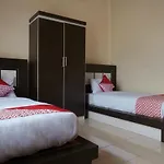 OYO 1394 Rumaisa Homestay Syariah