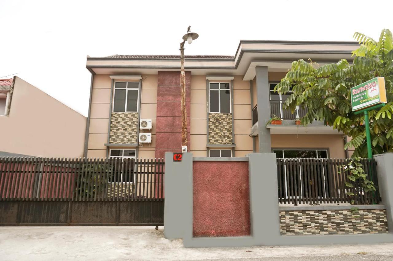 Hotel Oyo 1394 Rumaisa Syariah Pekanbaru