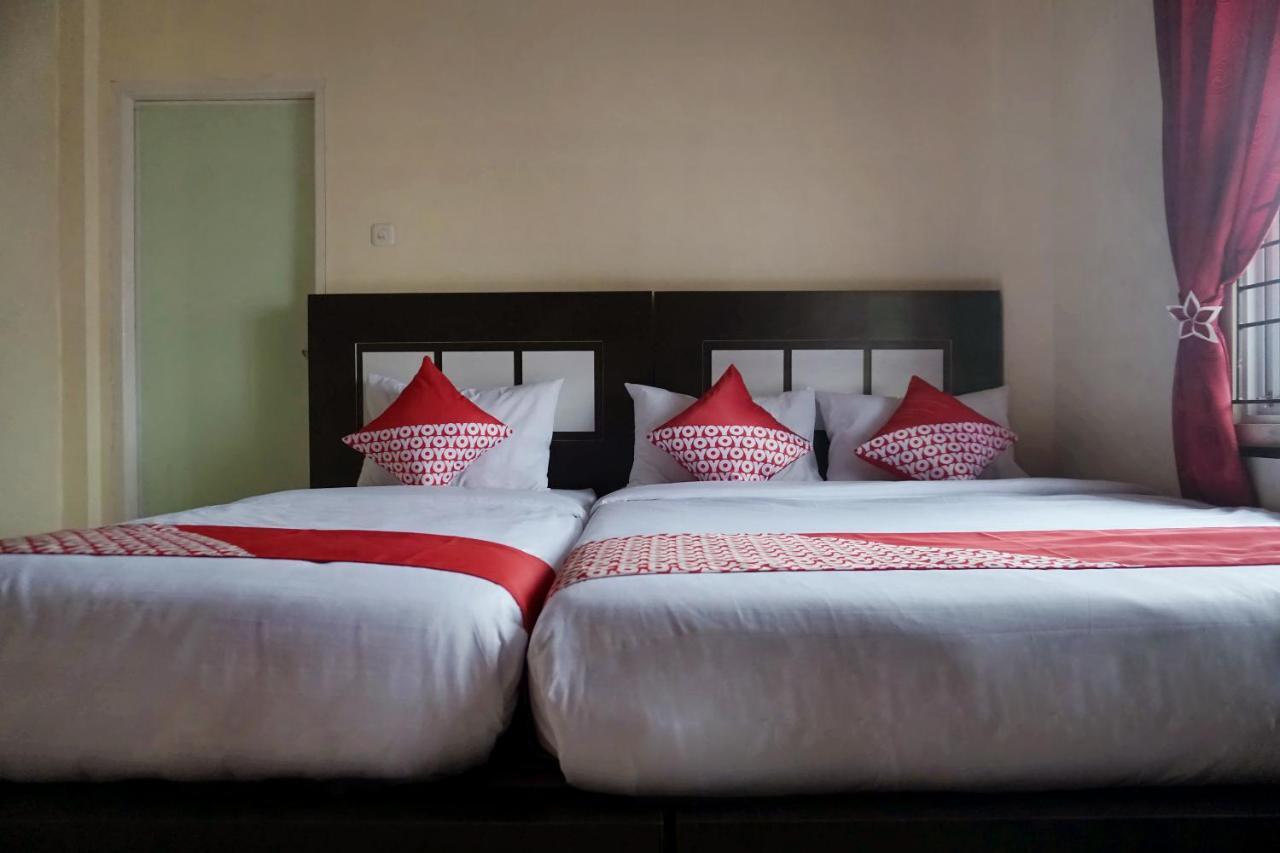 Oyo 1394 Rumaisa Syariah Hotel Pekanbaru
