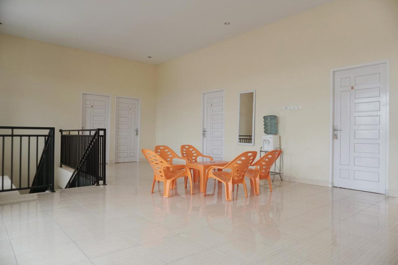 Hotel Oyo 1394 Rumaisa Syariah 2*